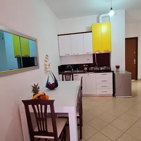 Arel & Dea Apartment *